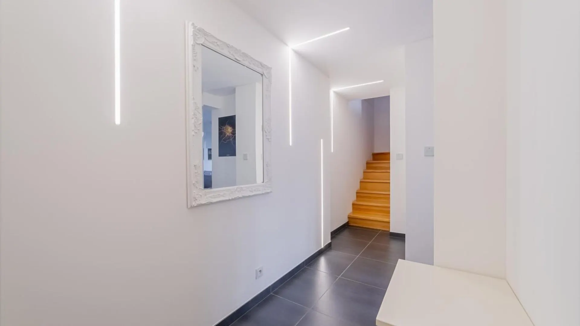 Apartment Modaloft Duplex By Rentez Prague